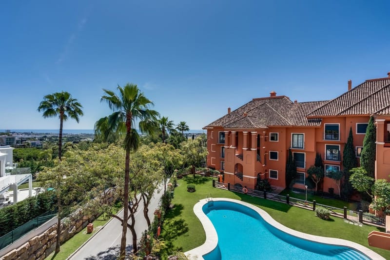 Middle Floor Apartment in La Quinta