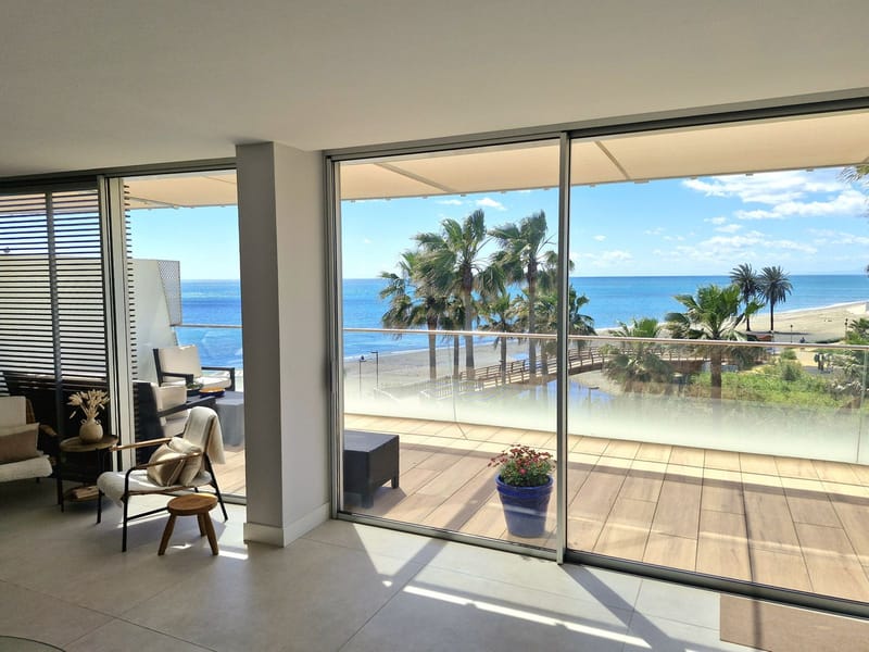 Middle Floor Apartment in Estepona