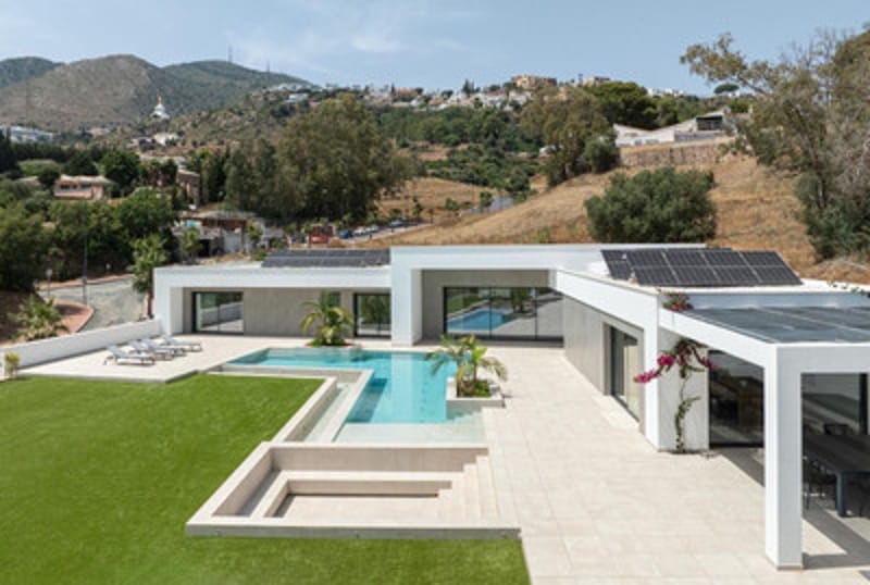 Detached Villa in Benalmadena Costa