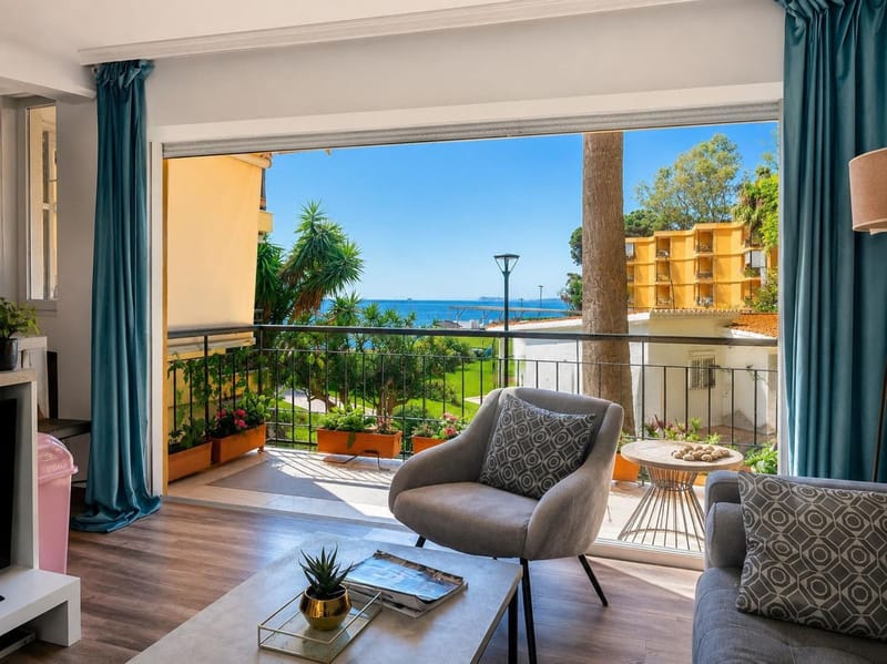 Middle Floor Apartment in Estepona