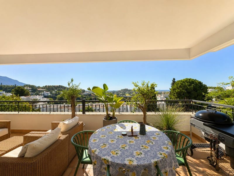 Middle Floor Apartment in La Quinta