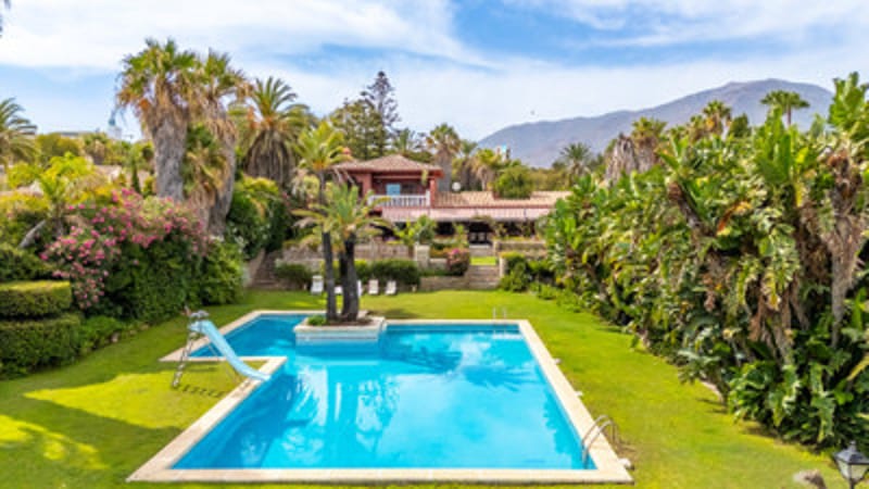 Detached Villa in Estepona