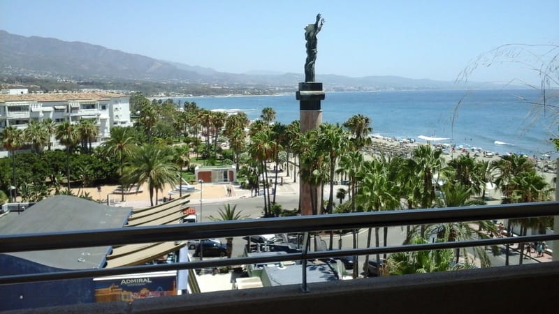 Middle Floor Apartment in Puerto Banús