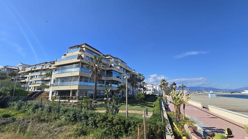 Middle Floor Apartment in La Duquesa