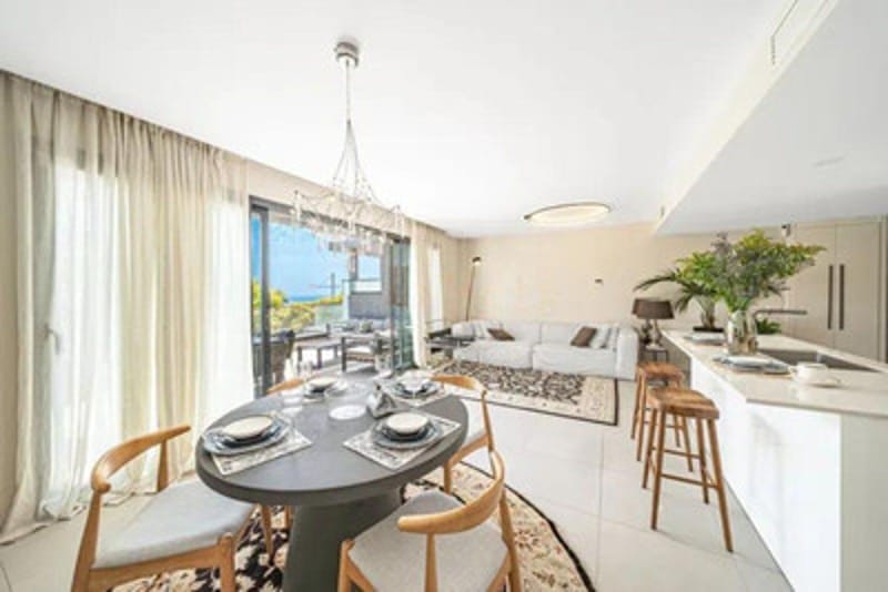 Middle Floor Apartment in Estepona