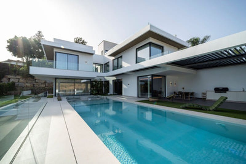 Detached Villa in El Paraiso