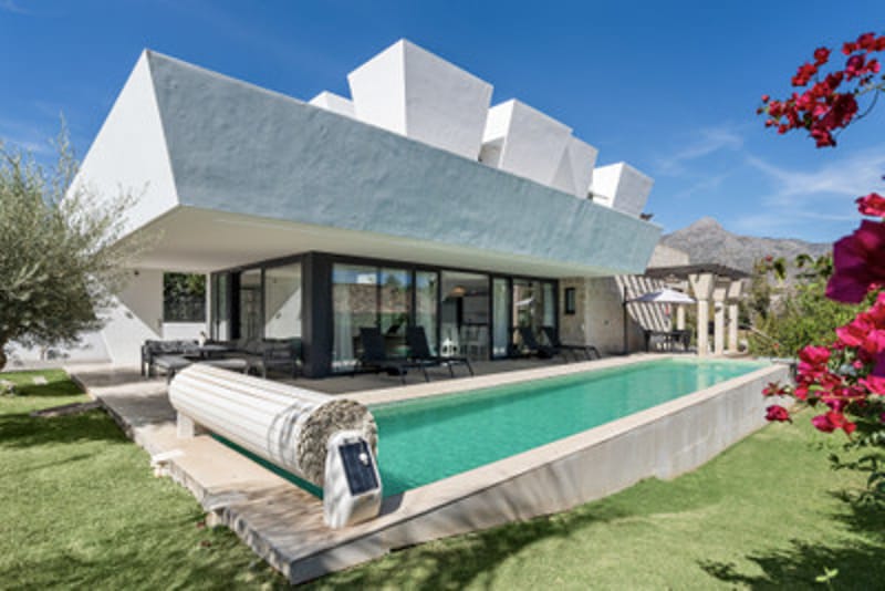Detached Villa in Nueva Andalucía
