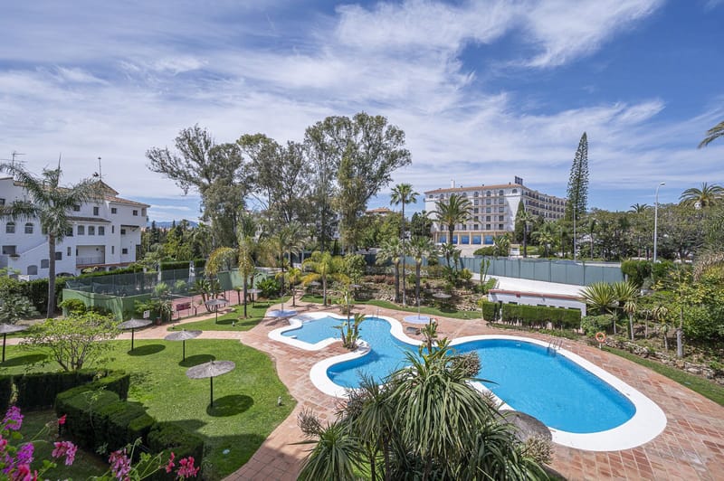 Middle Floor Apartment in Puerto Banús