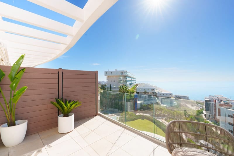 Top Floor Apartment in Higueron