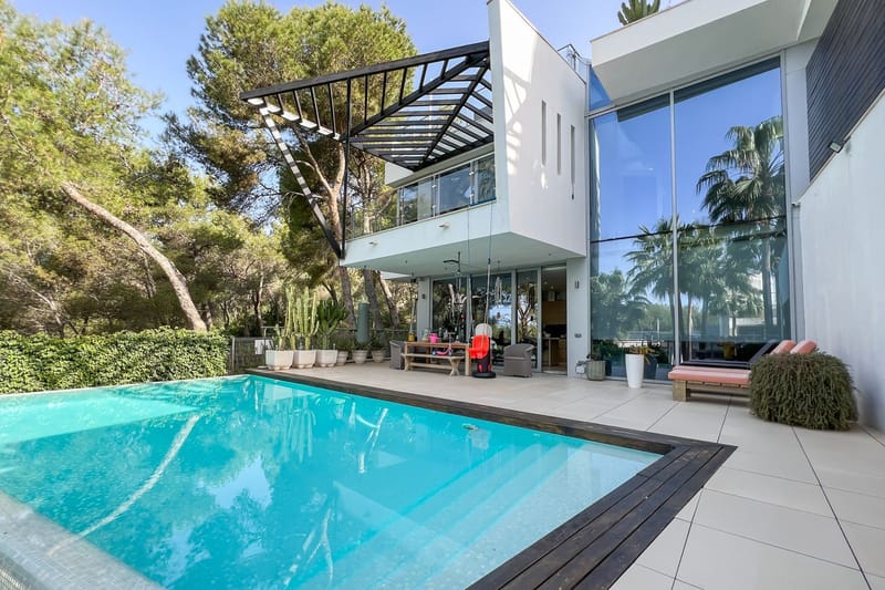 Semi-Detached House in Sierra Blanca