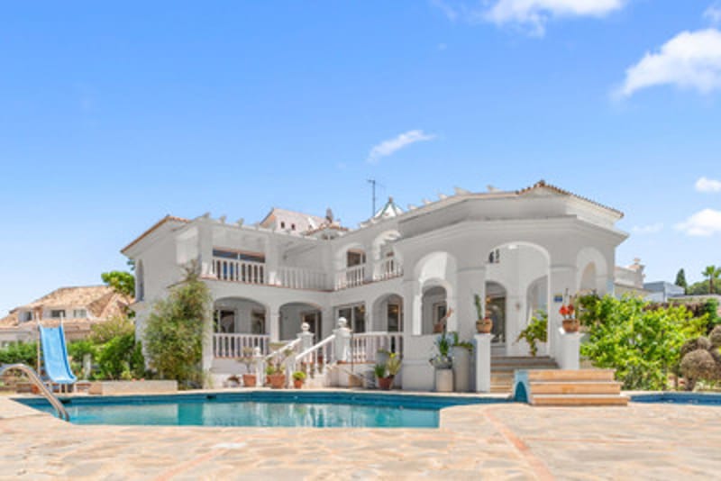 Detached Villa in Torrequebrada