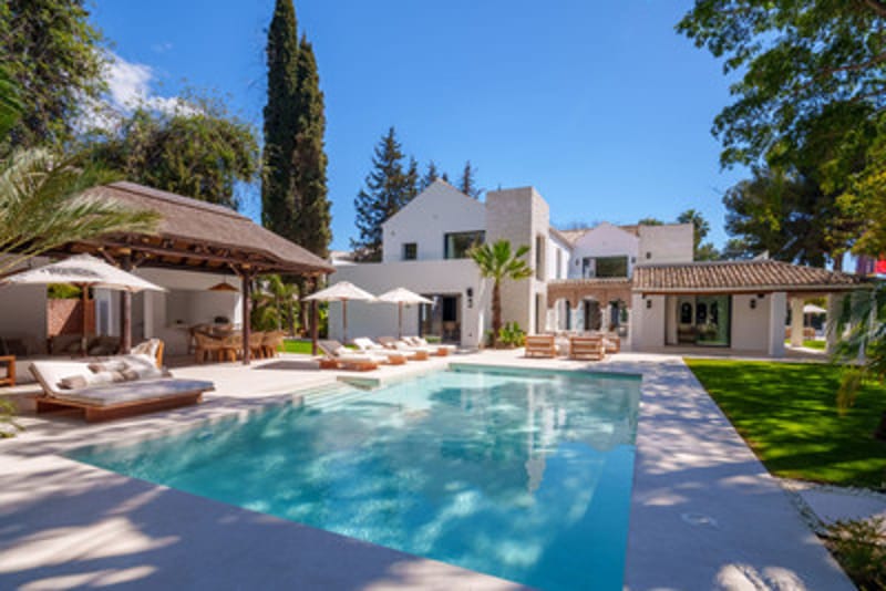 Detached Villa in Nueva Andalucía