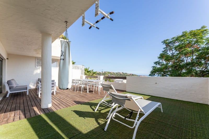 Middle Floor Apartment in Benahavís