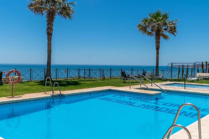 Middle Floor Apartment in Carvajal