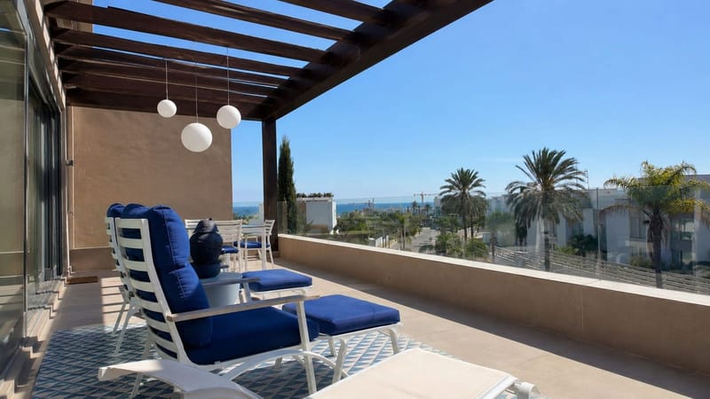 Top Floor Apartment in Cancelada