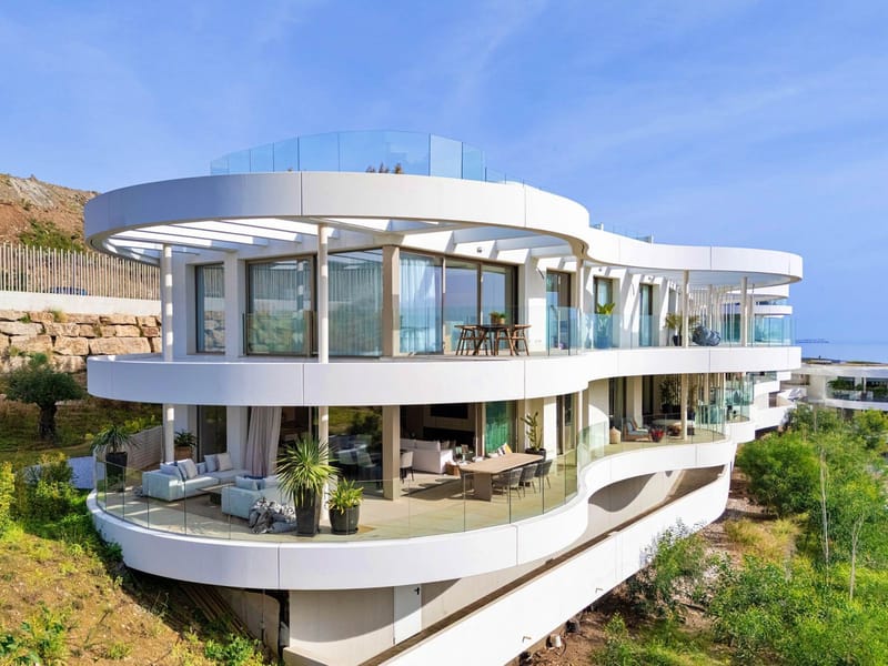 Ground Floor Apartment in Nueva Andalucía