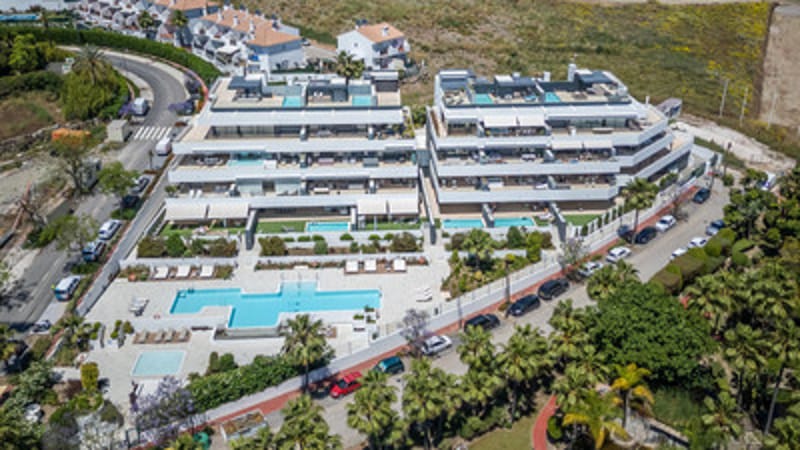 Middle Floor Apartment in Estepona