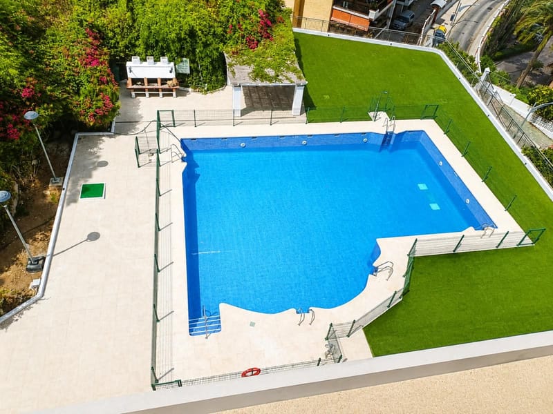 Middle Floor Apartment in La Carihuela