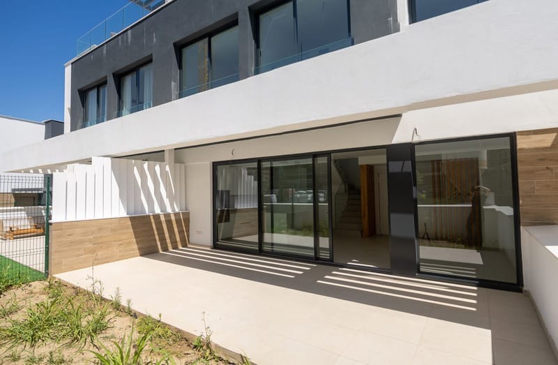 Semi-Detached House in El Paraiso