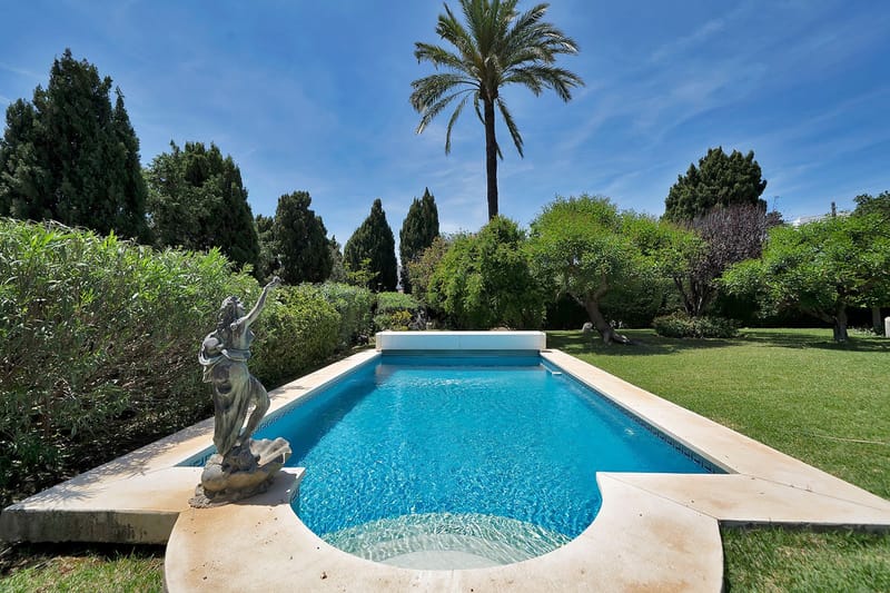 Detached Villa in El Paraiso