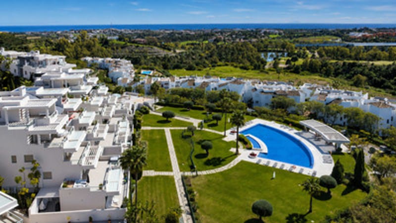 Middle Floor Apartment in Benahavís