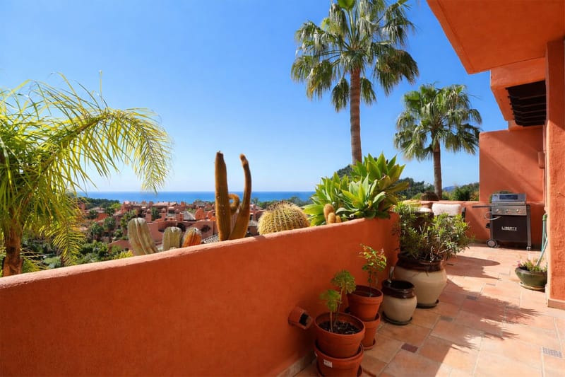 Middle Floor Apartment in La Mairena