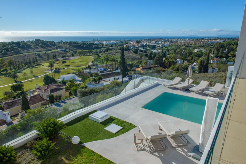 Detached Villa in El Paraiso