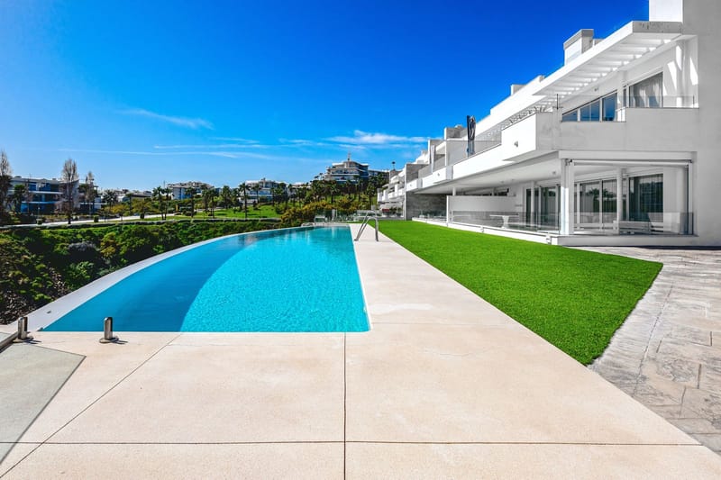 Middle Floor Apartment in Benalmadena Costa