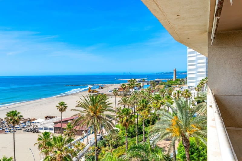 Top Floor Apartment in Estepona