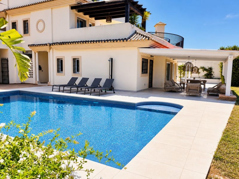 Ground Floor Apartment in San Roque Club