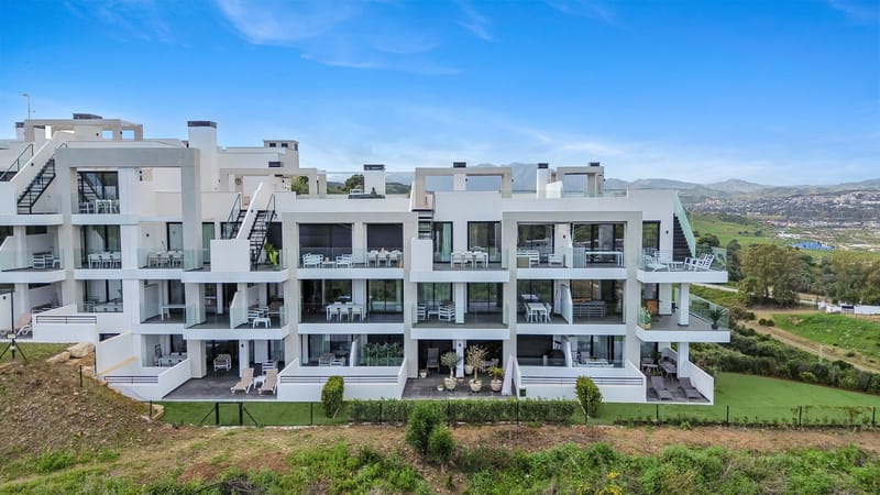 Middle Floor Apartment in Mijas