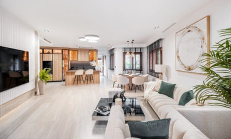 Middle Floor Apartment in Estepona