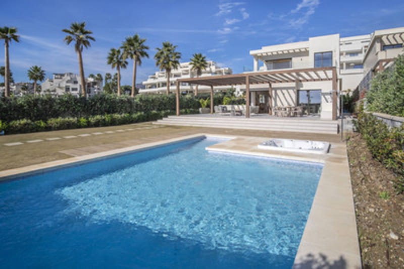 Detached Villa in New Golden Mile