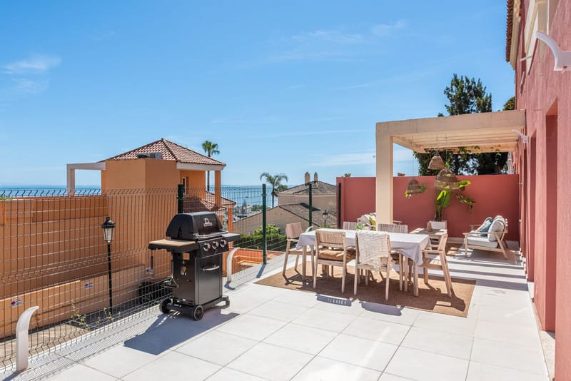 Middle Floor Apartment in La Duquesa
