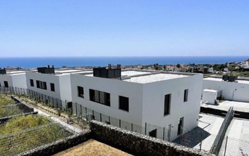 Semi-Detached House in Riviera del Sol