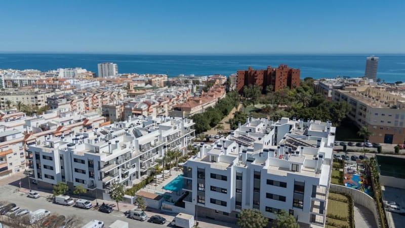 Middle Floor Apartment in Estepona