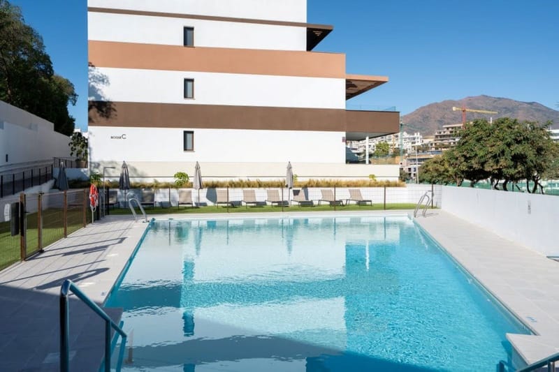 Middle Floor Apartment in Estepona