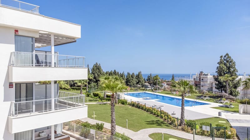 Middle Floor Apartment in El Chaparral