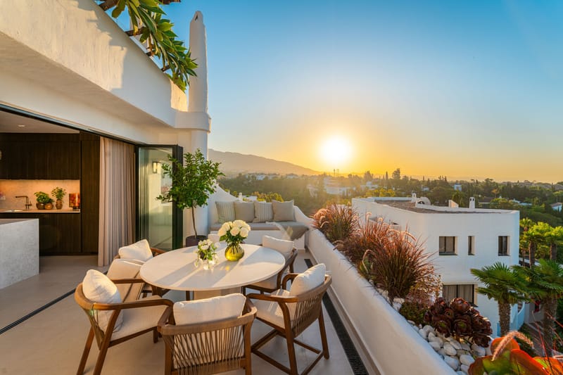 Middle Floor Apartment in The Golden Mile