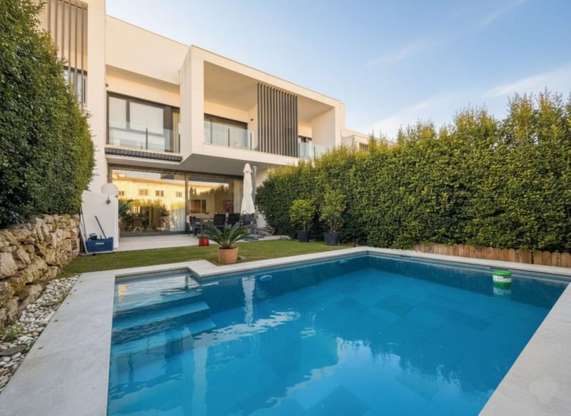 Townhouse in San Roque