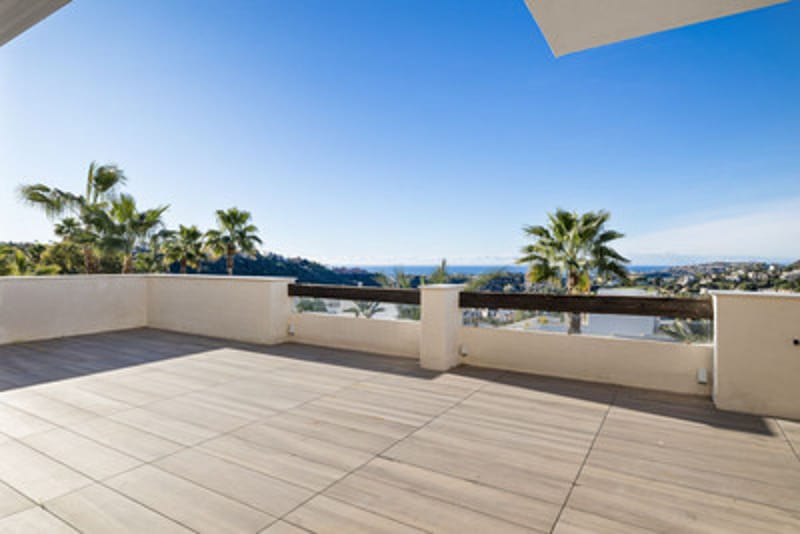 Middle Floor Apartment in Benahavís