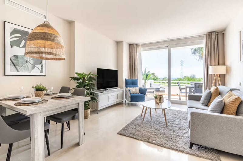 Middle Floor Apartment in Estepona
