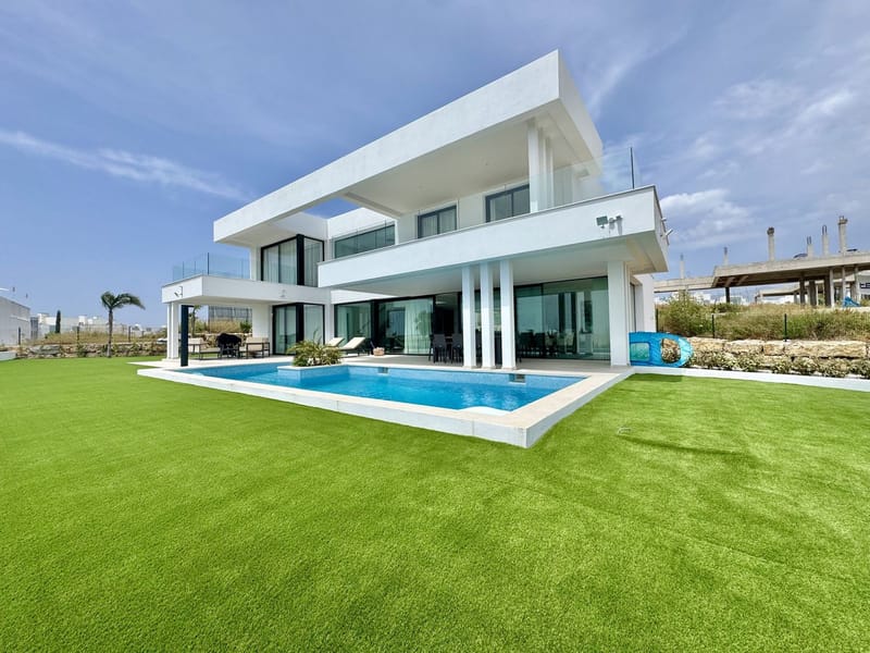 Detached Villa in Cancelada