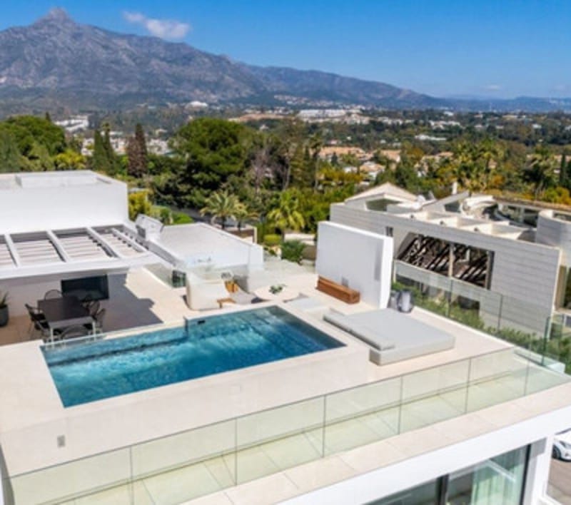 Semi-Detached House in Nueva Andalucía