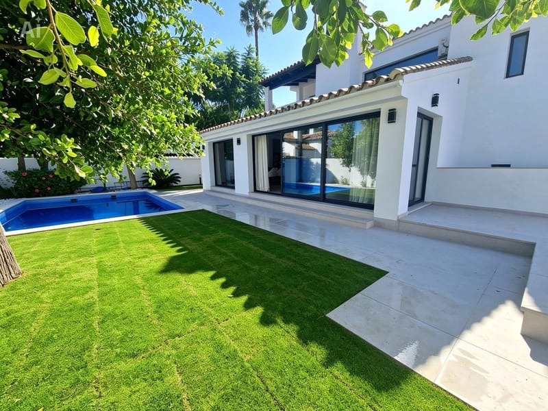 Detached Villa in Marbella