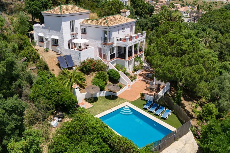 Detached Villa in Estepona