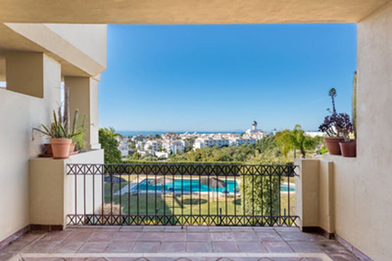 Middle Floor Apartment in Selwo