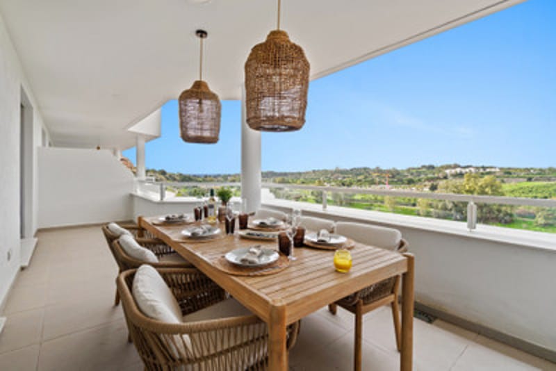 Middle Floor Apartment in Estepona