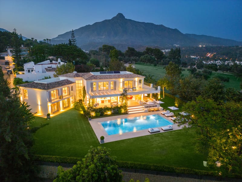 Detached Villa in Aloha