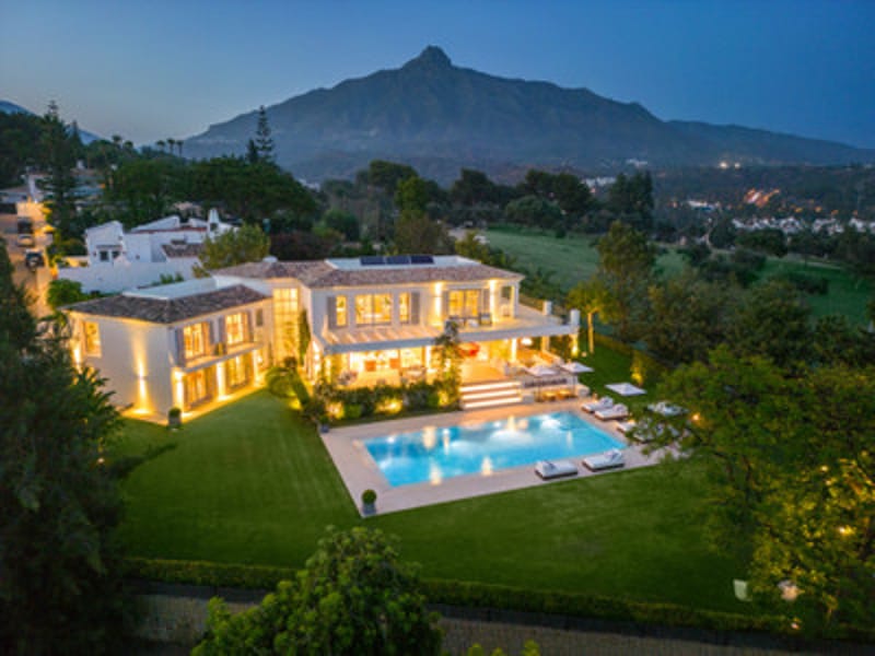 Detached Villa in Aloha